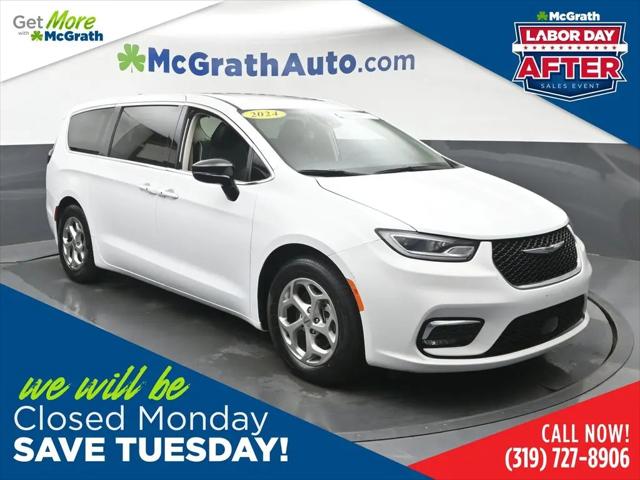 2024 Chrysler Pacifica Limited for sale in Marion, IA