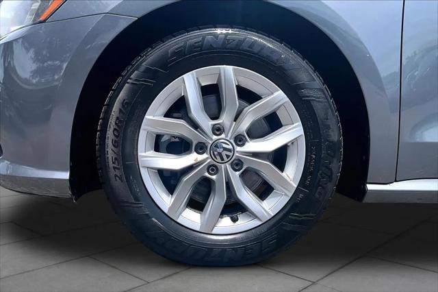 2018 Volkswagen Passat 2.0T S
