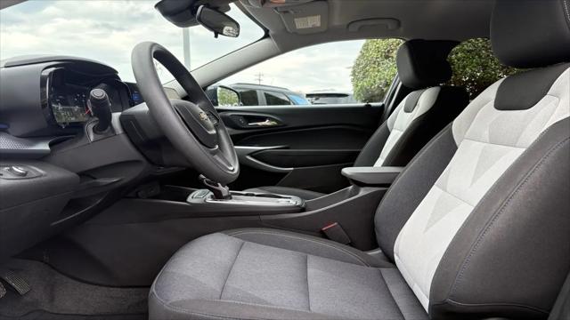 2025 Chevrolet Trax FWD LS