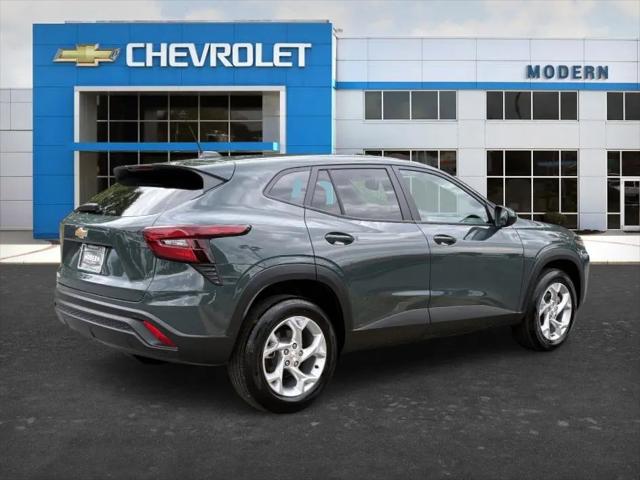2025 Chevrolet Trax FWD LS
