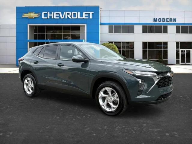2025 Chevrolet Trax FWD LS