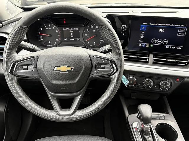2025 Chevrolet Trax FWD LS