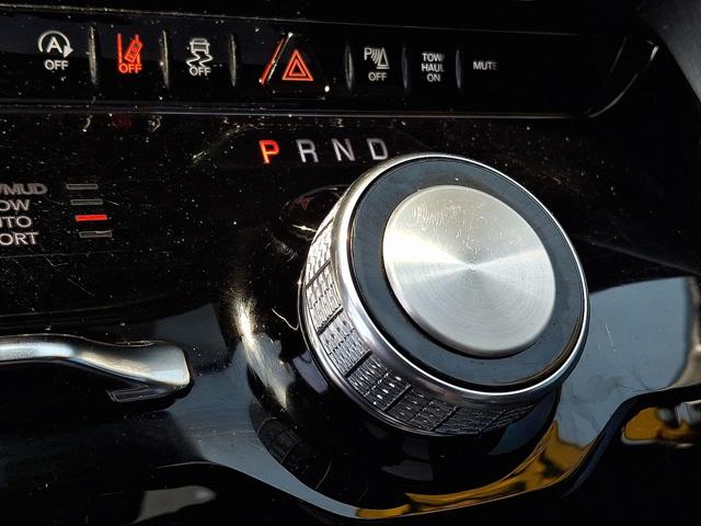 2024 Jeep Wagoneer Series II Carbide 4x4