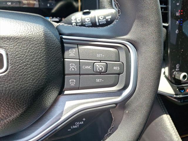 2024 Jeep Wagoneer Series II Carbide 4x4
