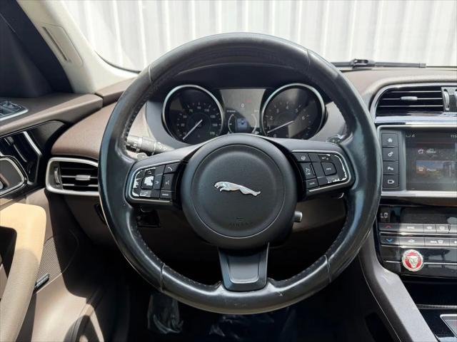 2017 Jaguar F-PACE 35t Prestige