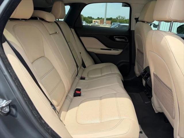 2017 Jaguar F-PACE 35t Prestige