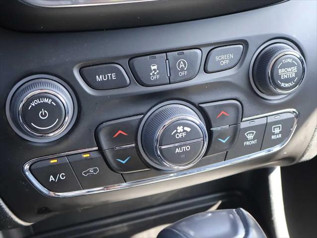 2022 Jeep Cherokee Latitude Lux 4x4