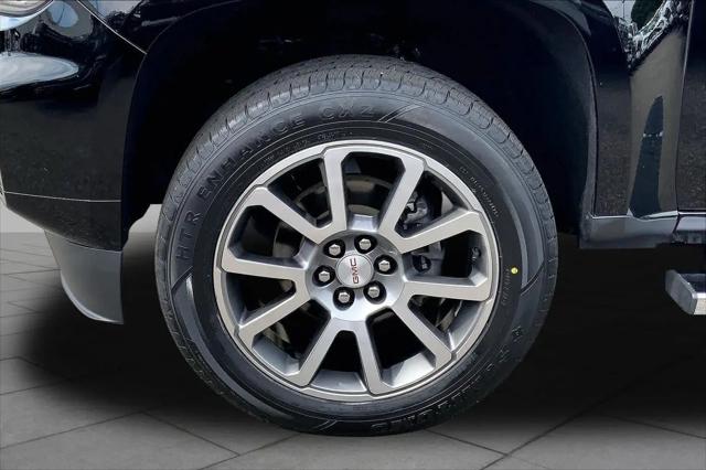 2022 GMC Canyon 4WD Crew Cab Short Box Denali