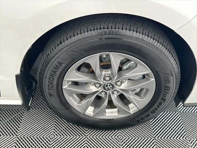 2025 Toyota Sienna XLE