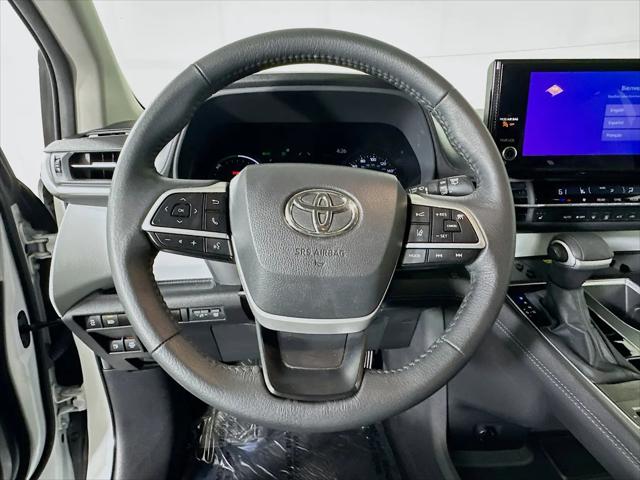 2025 Toyota Sienna XLE