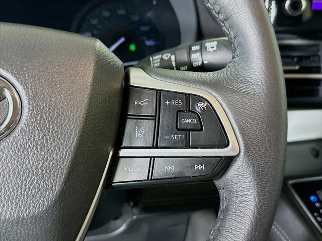 2025 Toyota Sienna XLE