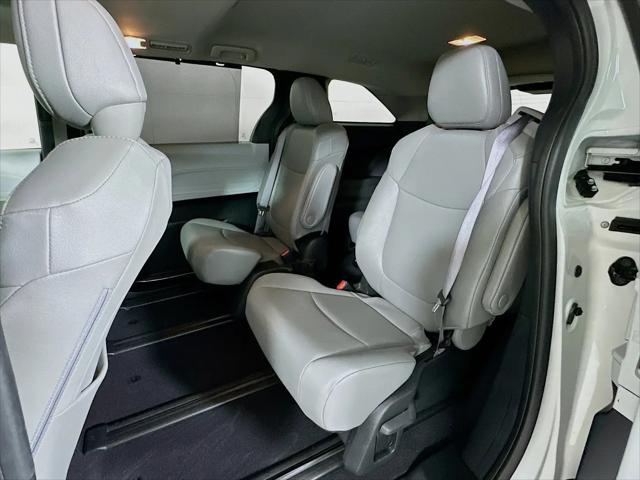 2025 Toyota Sienna XLE