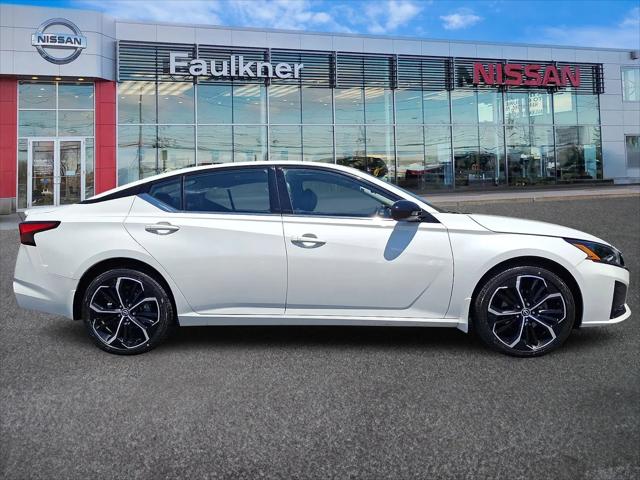 2023 Nissan Altima SR Intelligent AWD