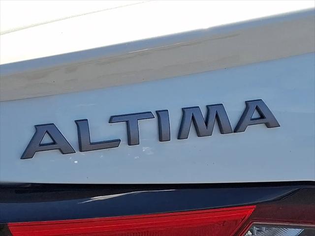 2023 Nissan Altima SR Intelligent AWD