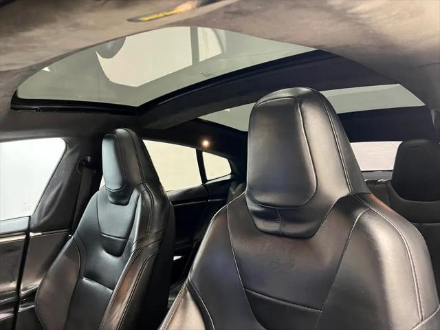 2016 Tesla Model S 70D