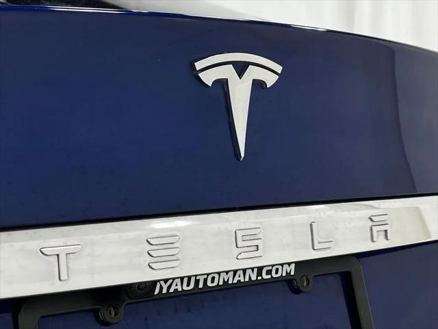 2016 Tesla Model S 70D