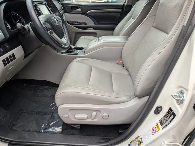 2017 Toyota Highlander Limited