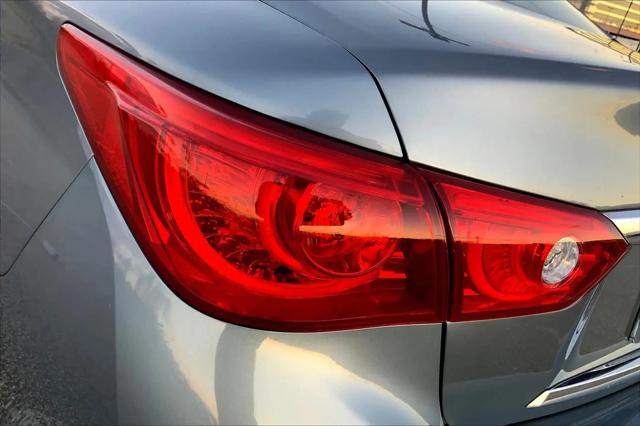 2015 INFINITI Q50 Premium