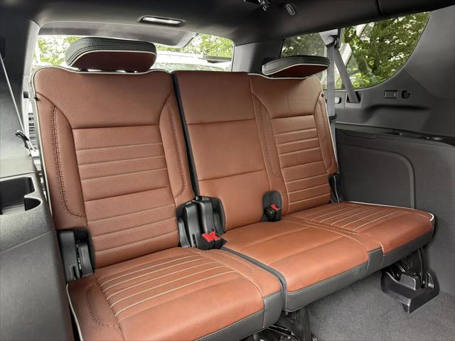 2024 GMC Yukon XL 4WD Denali Ultimate