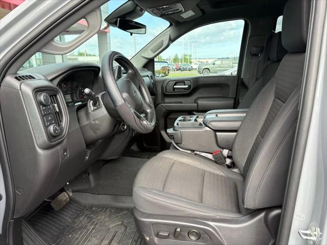 2024 Chevrolet Silverado 1500 4WD Crew Cab Short Bed Custom Trail Boss