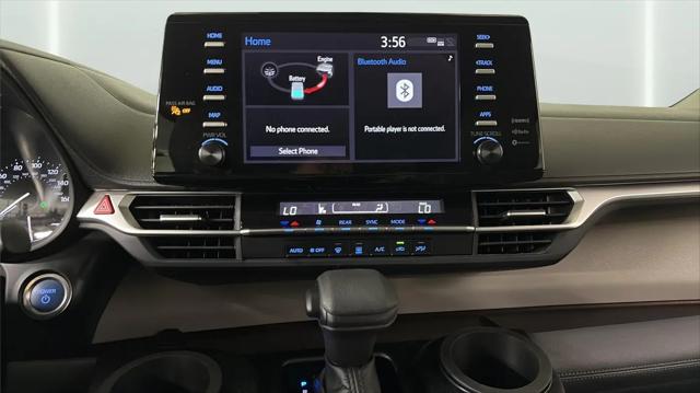 2023 Toyota Sienna LE