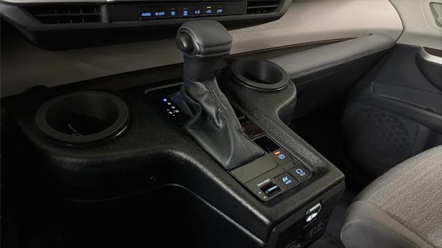2023 Toyota Sienna LE