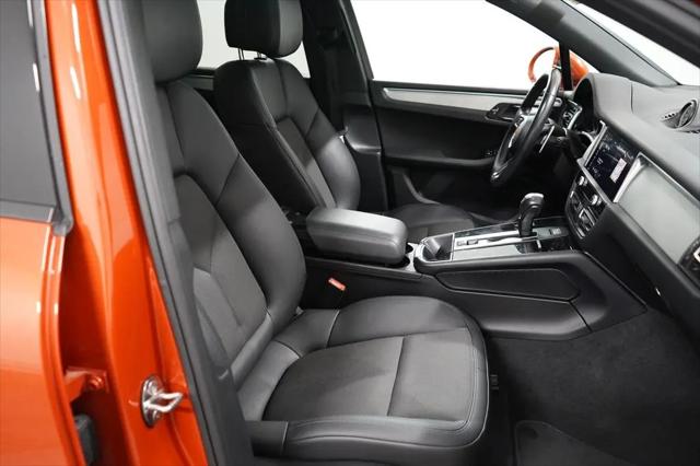 2023 Porsche Macan Macan