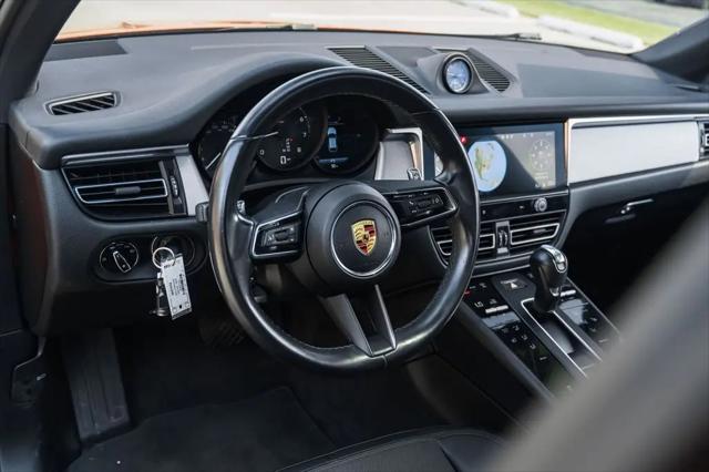 2023 Porsche Macan Macan