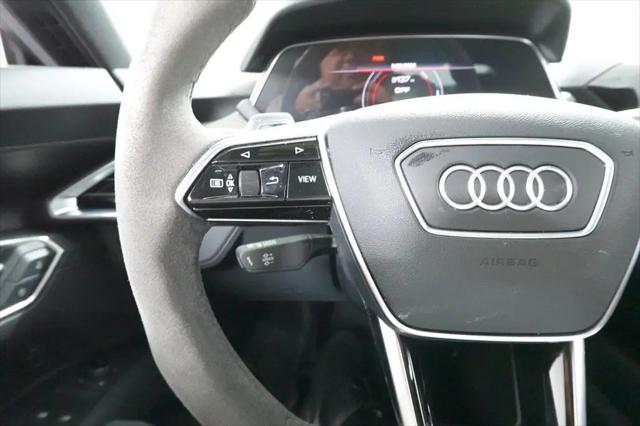 2024 Audi e-tron GT Premium Plus quattro