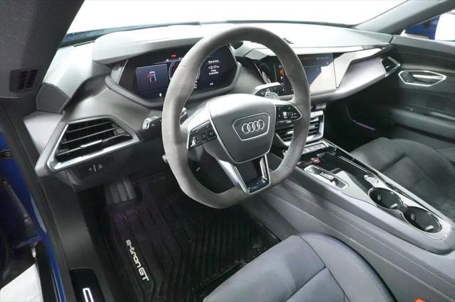 2024 Audi e-tron GT Premium Plus quattro