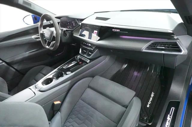 2024 Audi e-tron GT Premium Plus quattro