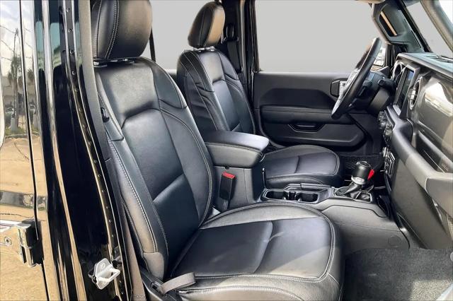 2022 Jeep Gladiator Overland