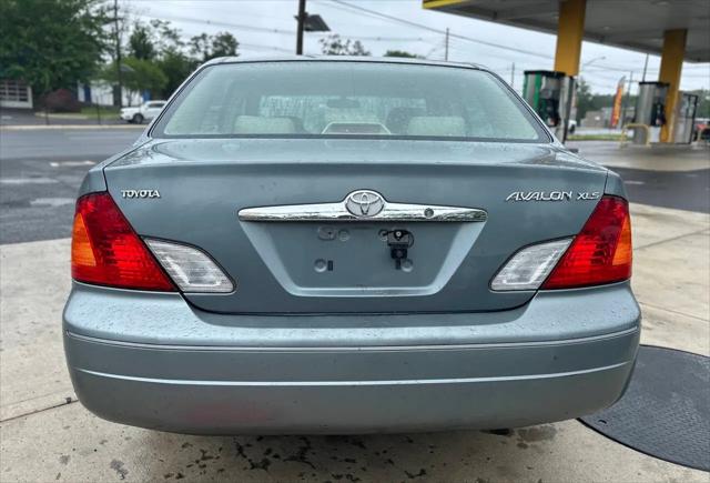 2002 Toyota Avalon XLS