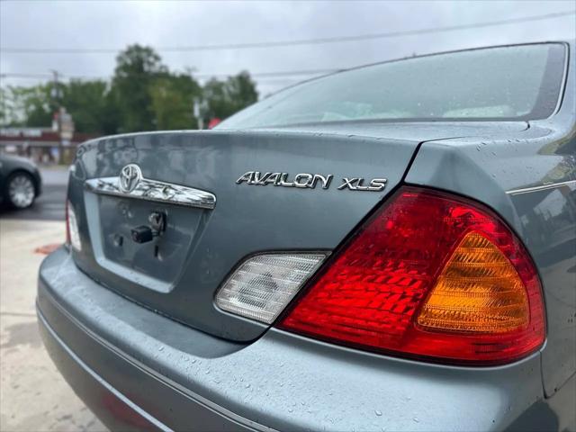 2002 Toyota Avalon XLS