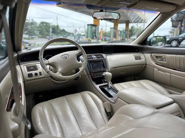 2002 Toyota Avalon XLS