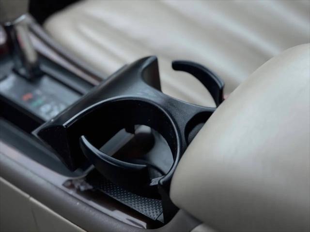 2002 Toyota Avalon XLS