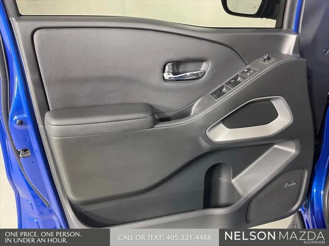 2024 Nissan Frontier Crew Cab SV 4x2