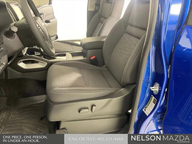 2024 Nissan Frontier Crew Cab SV 4x2