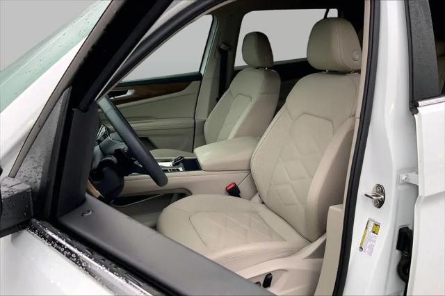 2024 Volkswagen Atlas 2.0T SE