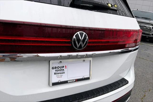 2024 Volkswagen Atlas 2.0T SE