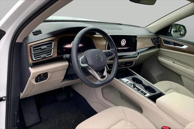 2024 Volkswagen Atlas 2.0T SE