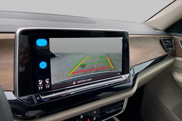 2024 Volkswagen Atlas 2.0T SE