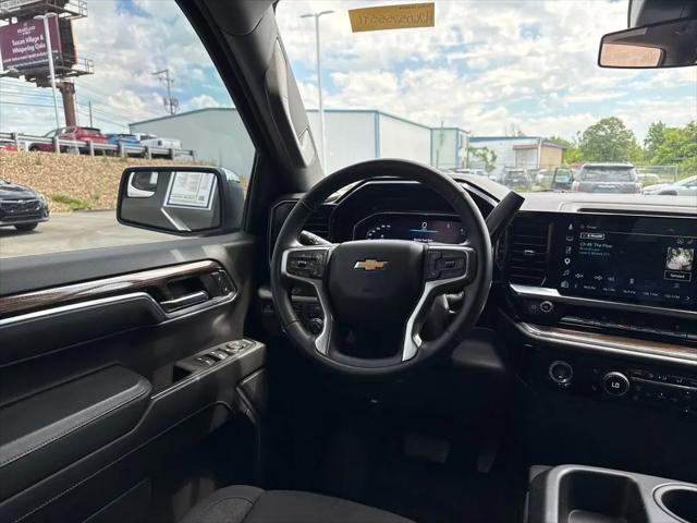 2024 Chevrolet Silverado 1500 4WD Crew Cab Short Bed LT with 2FL