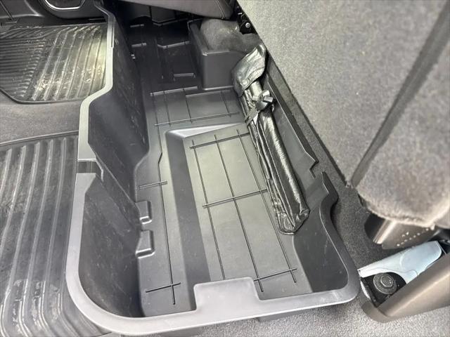 2024 Chevrolet Silverado 1500 4WD Crew Cab Short Bed LT with 2FL