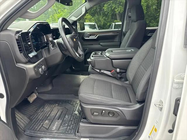2024 Chevrolet Silverado 1500 4WD Crew Cab Short Bed LT with 2FL