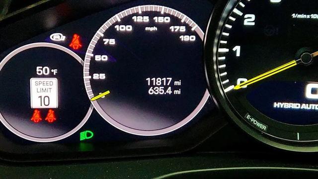 2023 Porsche Panamera E-Hybrid 4 Platinum Edition