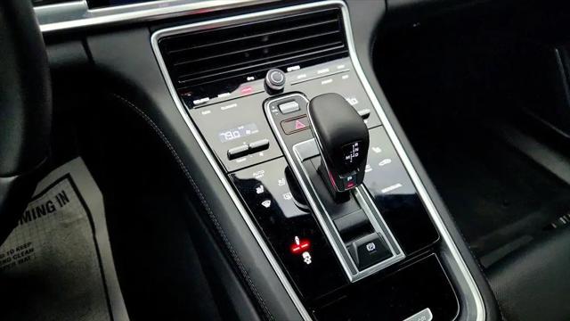 2023 Porsche Panamera E-Hybrid 4 Platinum Edition