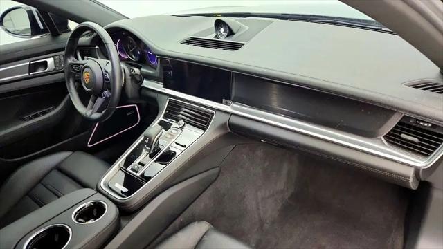 2023 Porsche Panamera E-Hybrid 4 Platinum Edition