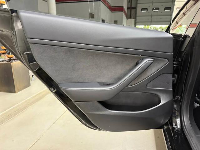 2021 Tesla Model 3 Standard Range Plus Rear-Wheel Drive