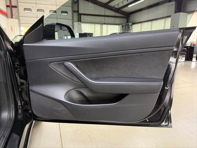 2021 Tesla Model 3 Standard Range Plus Rear-Wheel Drive
